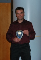 Yhdistyksen ansiolaatta Juha Nevalainen